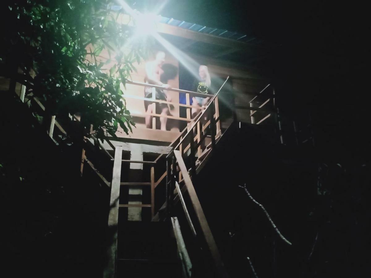 Rumah Pohon Batununggul エクステリア 写真